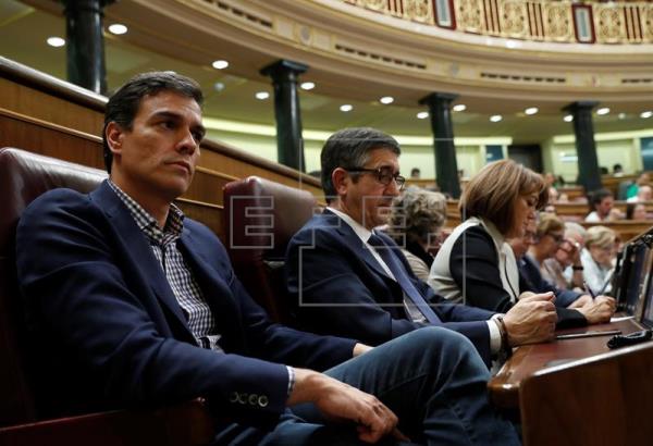 Sánchez comparece hoy en el Congreso ante las voces que le piden renunciar